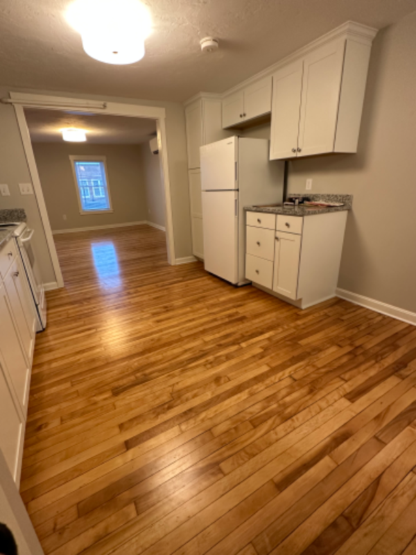 53 Central St #2R - Photo 2 of 7