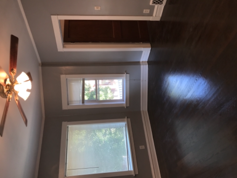 5027 W Sunnyside Ave #1 - Photo 3 of 9