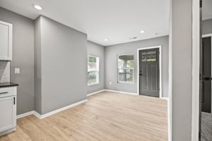 featured image of 1831 E Rich St