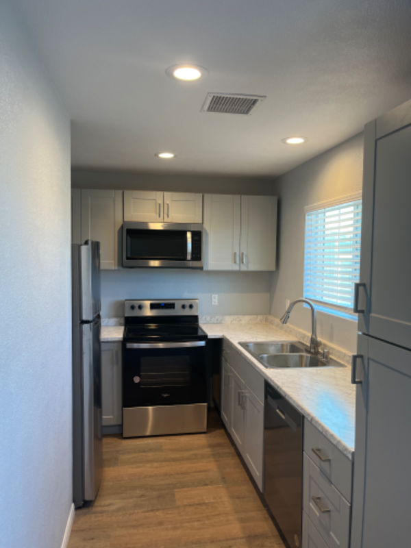 12327 Farmington St #3B - Photo 4 of 11