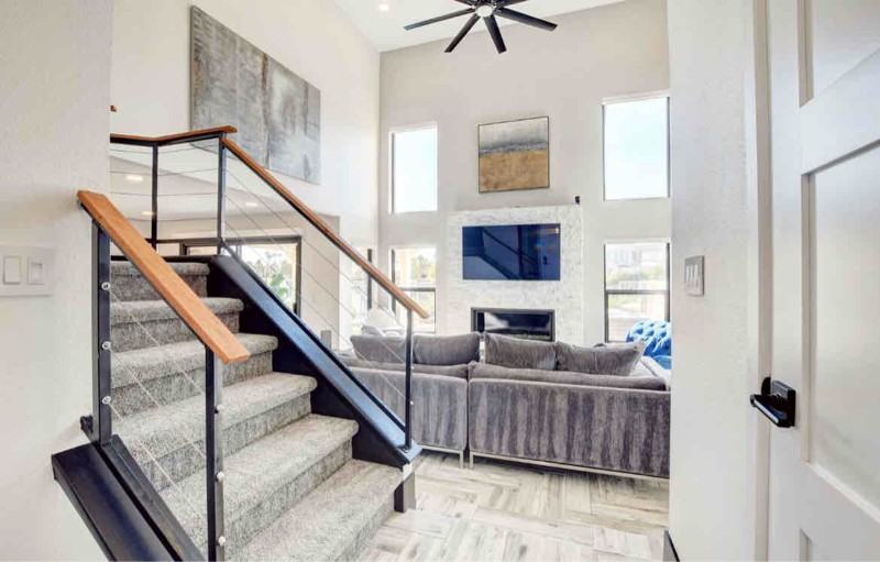 2637 Seashore Dr - Photo 3 of 4