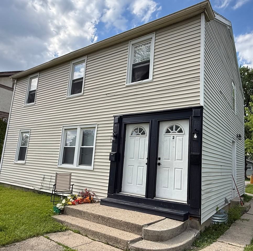 418 W Rudisill Blvd #2 - Photo 5 of 15