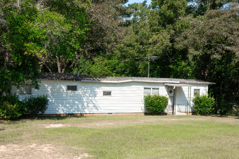 276 S Dugger Ave - Photo 2 of 3