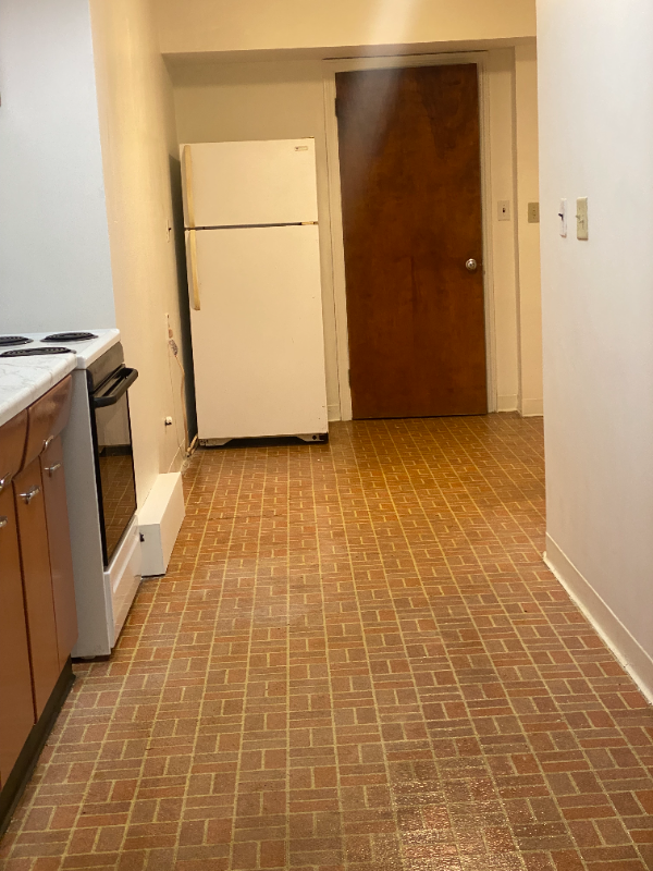 65 N Main St - Photo 4 of 14