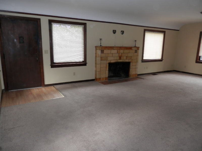 12631 34th Ave S #B - Photo 3 of 20