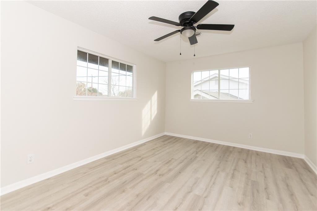 5506 Dominica Dr - Photo 4 of 19