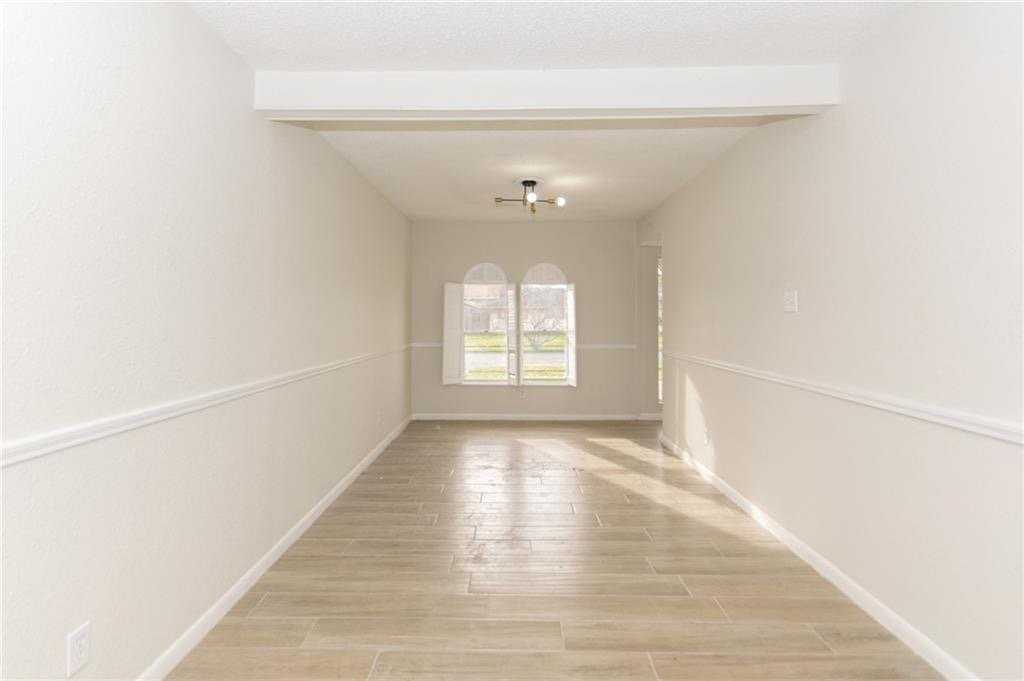 5506 Dominica Dr - Photo 5 of 19