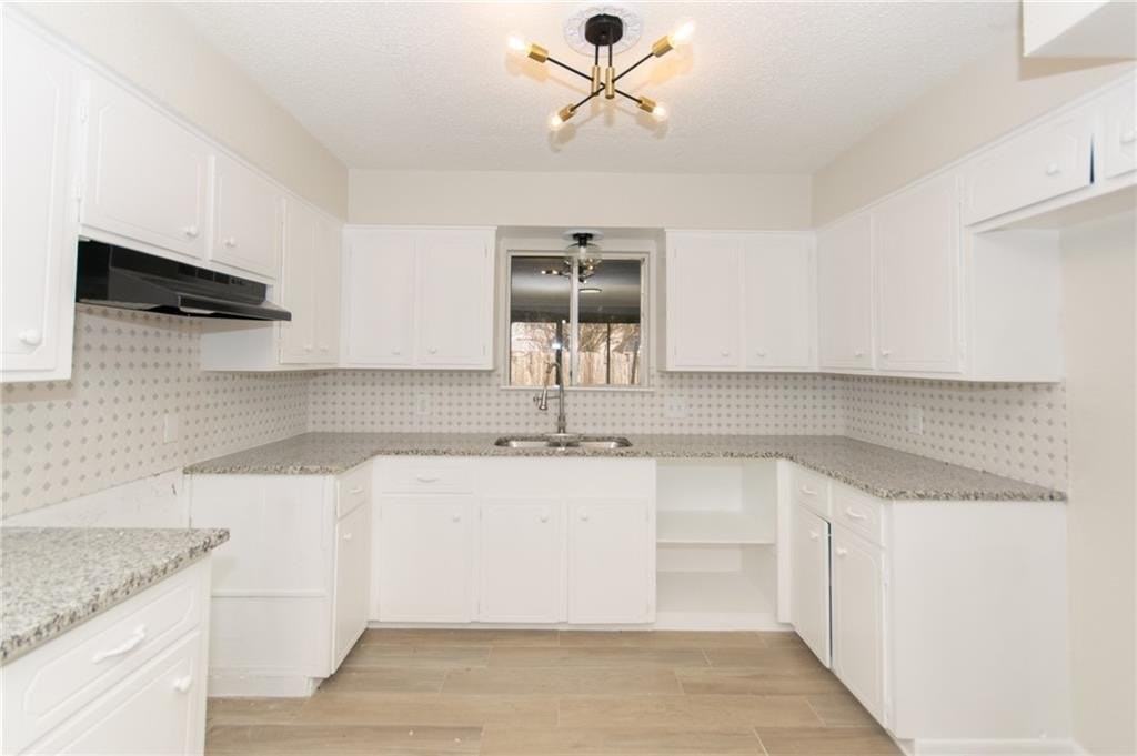 5506 Dominica Dr - Photo 7 of 19