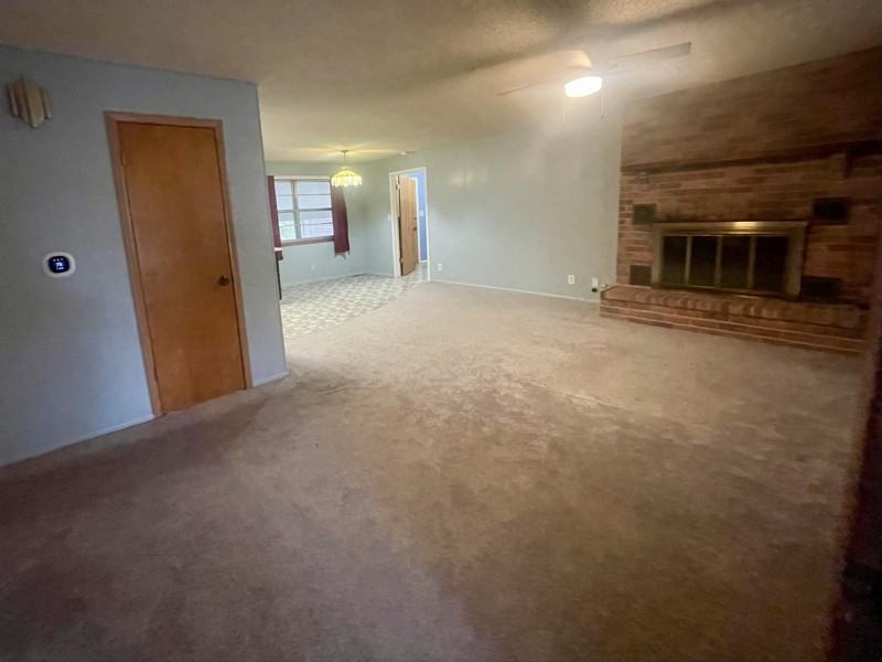 1108 S Mill St - Photo 3 of 18