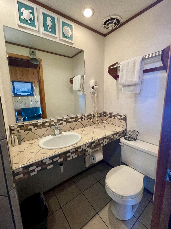 971 N Montesano St #102 - Photo 4 of 13