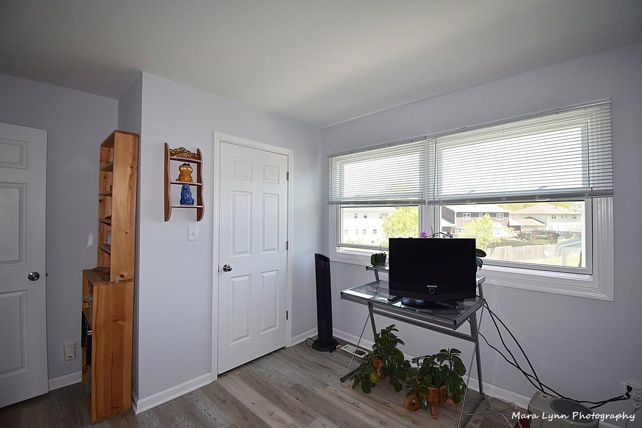 1341 N Glen Cir #D - Photo 6 of 6