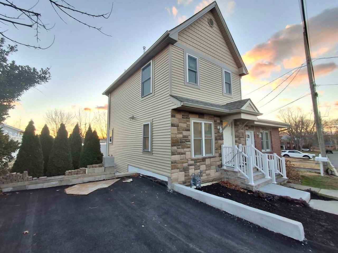 49 Hillside Ave - Photo 4 of 4