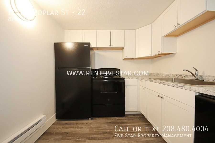 1022 E Poplar St #22 - Photo 6 of 14