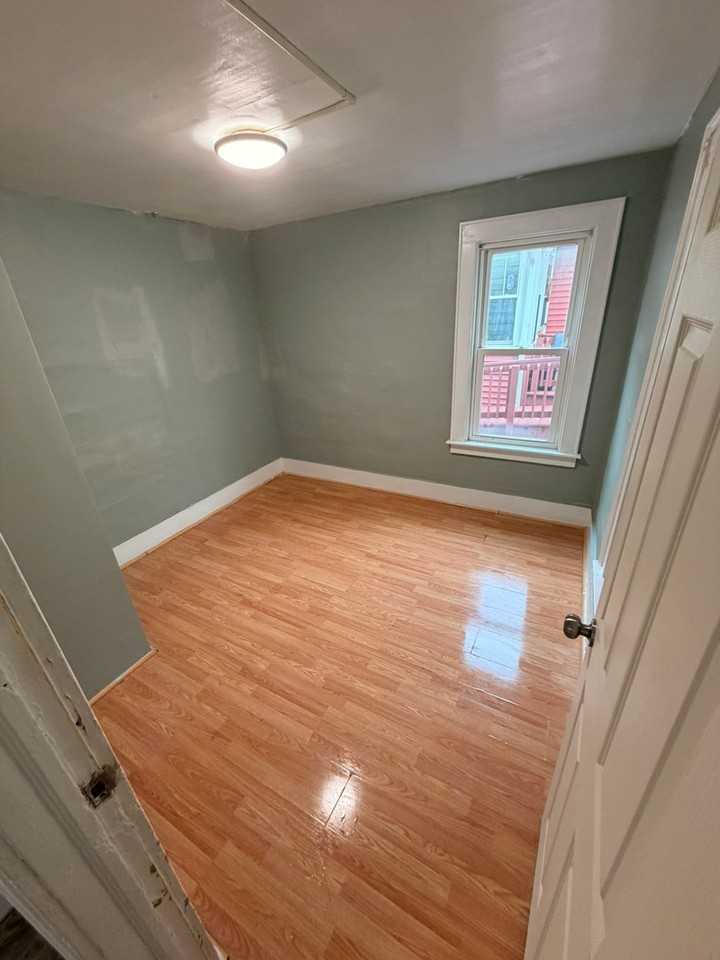 410 Chemung St #1 - Photo 7 of 7
