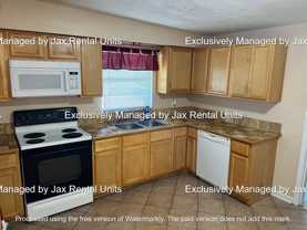 628 Meteor St - Photo 1 of 1