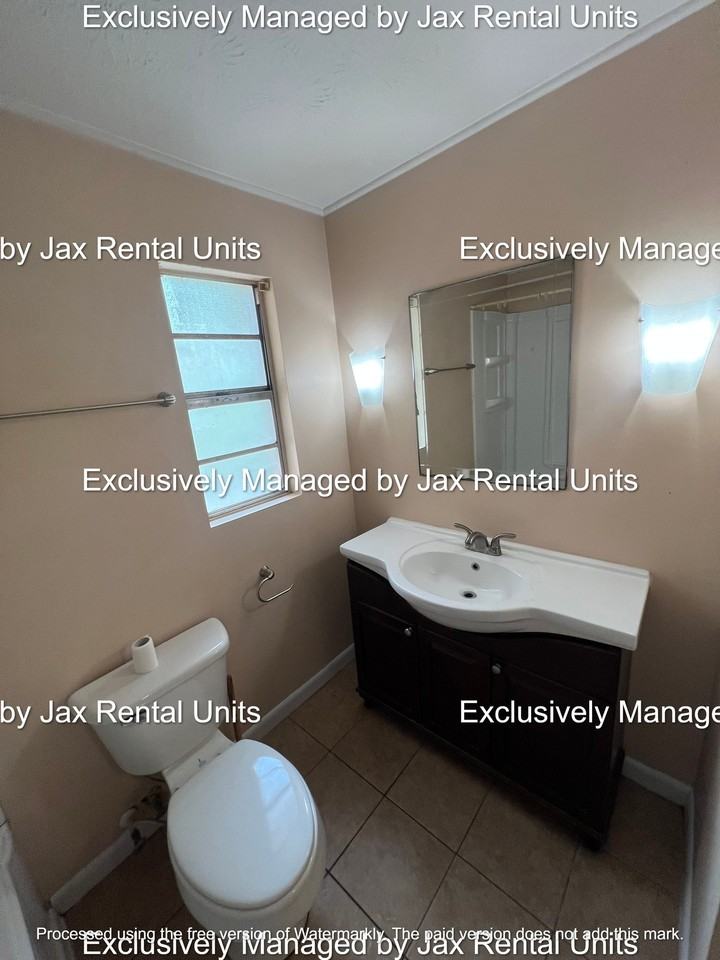 628 Meteor St - Photo 6 of 15