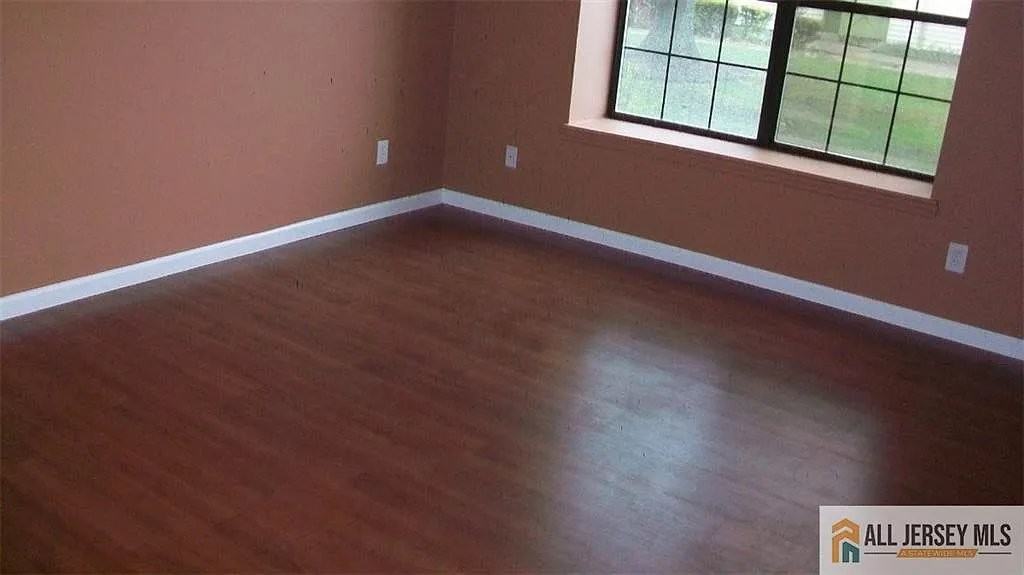 1209 Harbor Club Dr - Photo 3 of 15