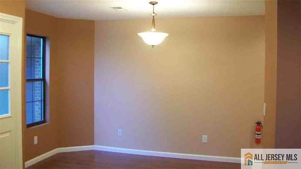 1209 Harbor Club Dr - Photo 5 of 15