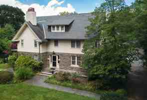 featured image of 734 Millbrook Ln