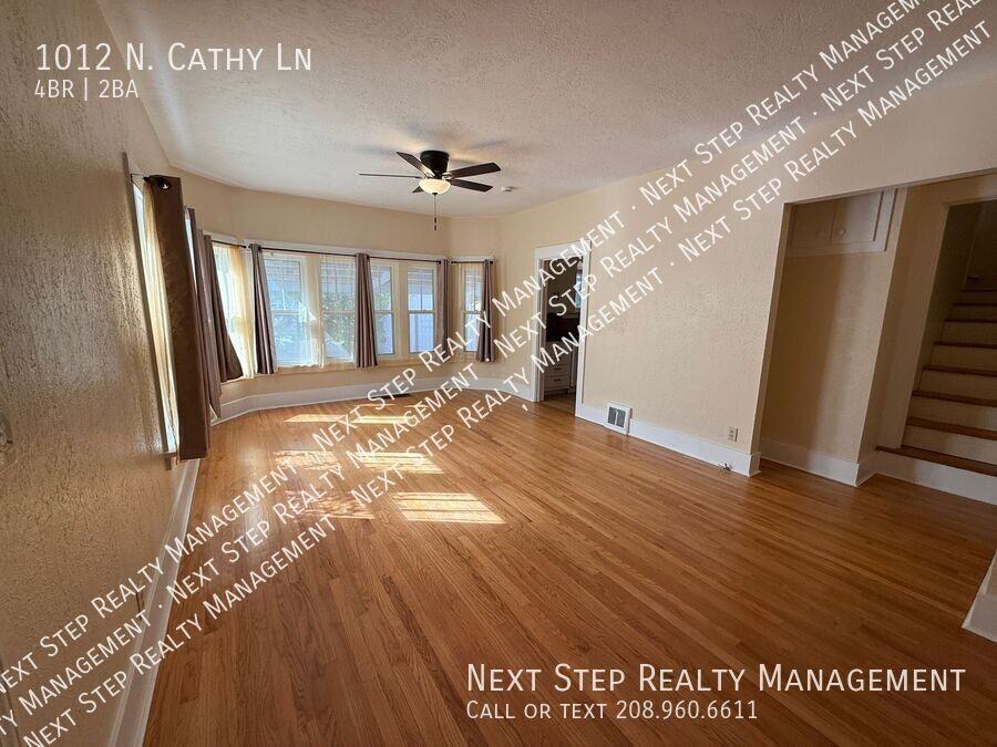 1012 N Cathy Ln - Photo 2 of 21