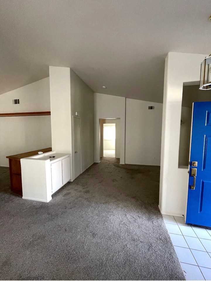 2969 Cambridge Ave - Photo 5 of 17