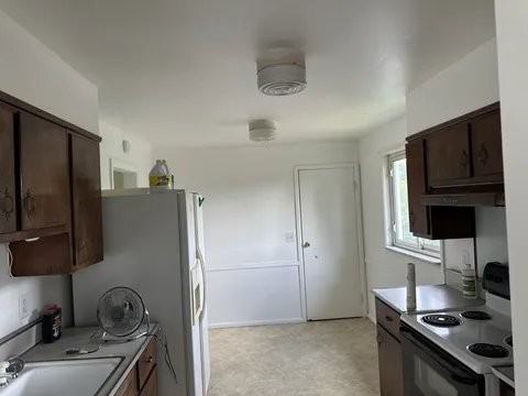 1118 Forest Rd #A - Photo 3 of 11