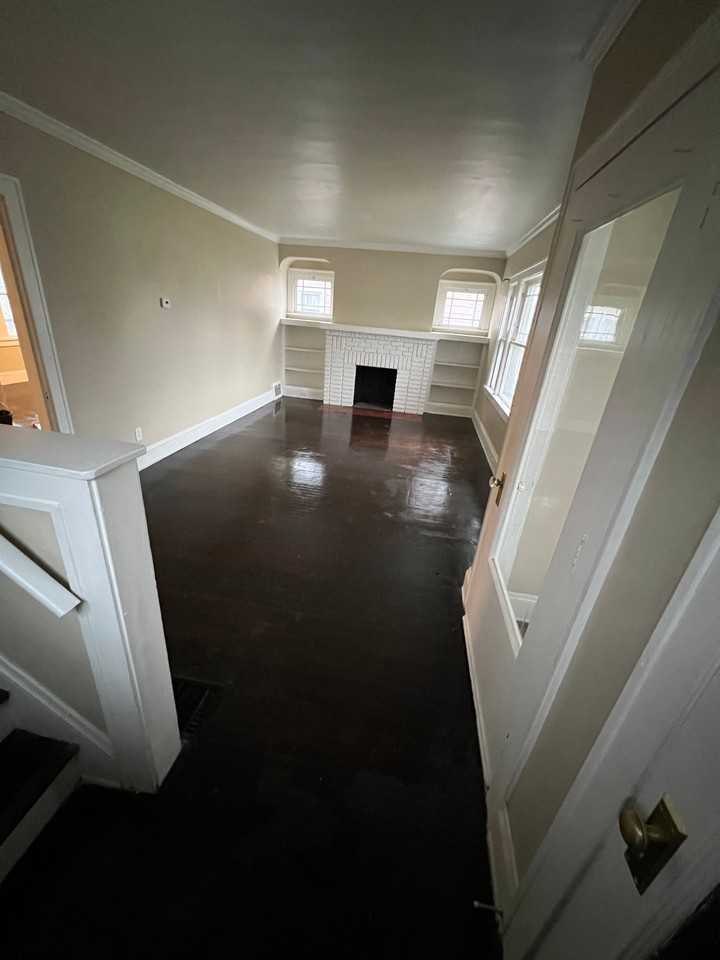 3430 Winsford Rd - Photo 4 of 20