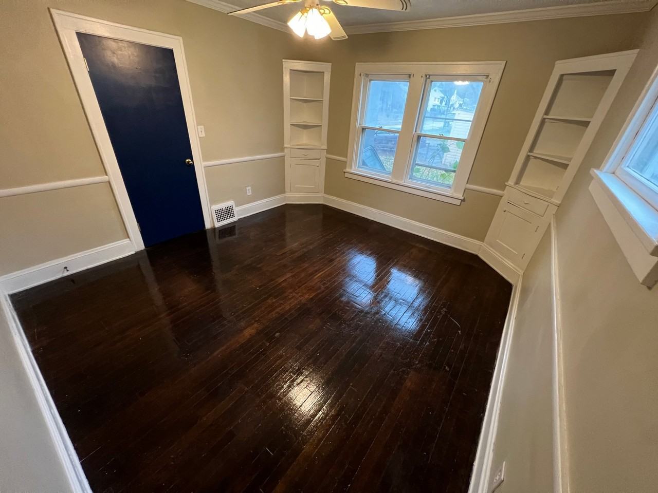 3430 Winsford Rd - Photo 5 of 20