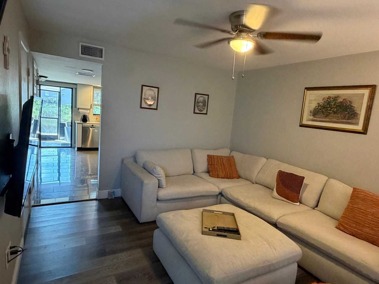1452 Ridge Lake Ct - Photo 2 of 33