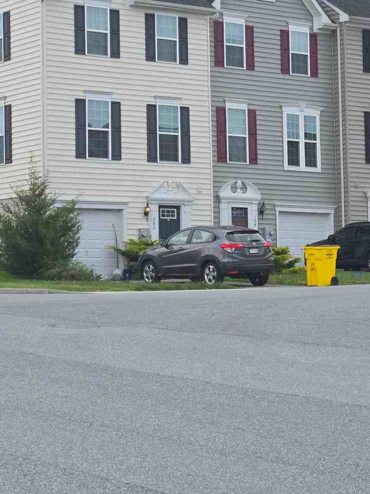 198 Norwood Dr - Photo 2 of 2