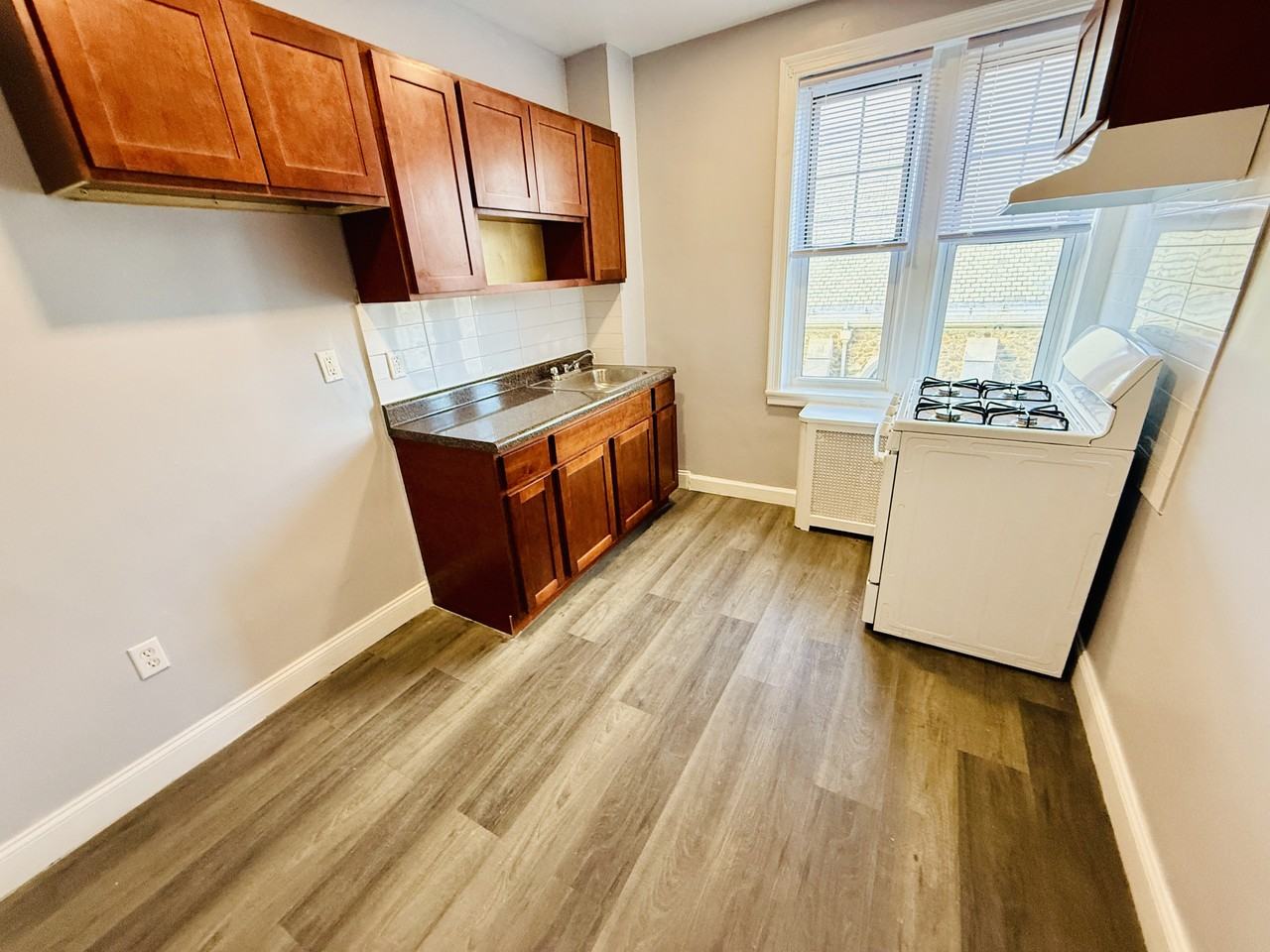 430 Union Street #3B - Photo 7 of 16