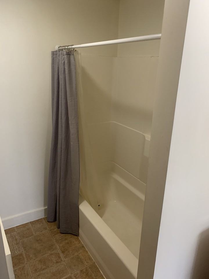 88 Roxbury St #1 - Photo 7 of 17