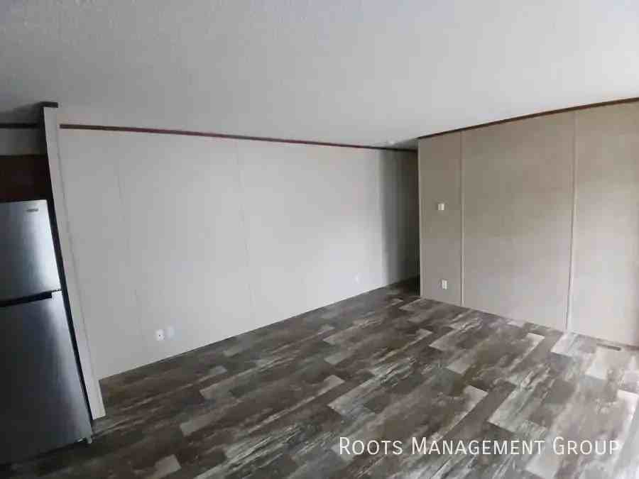 410 Carriage Lane Est #410 - Photo 2 of 13