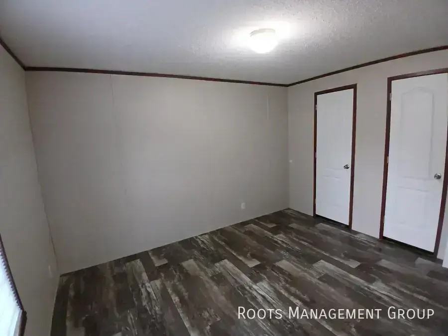 410 Carriage Lane Est #410 - Photo 4 of 13