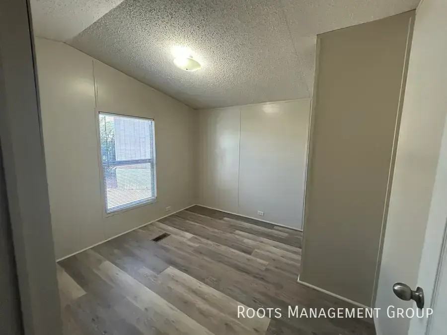 22 Riviera Courts Dr #22 - Photo 7 of 16