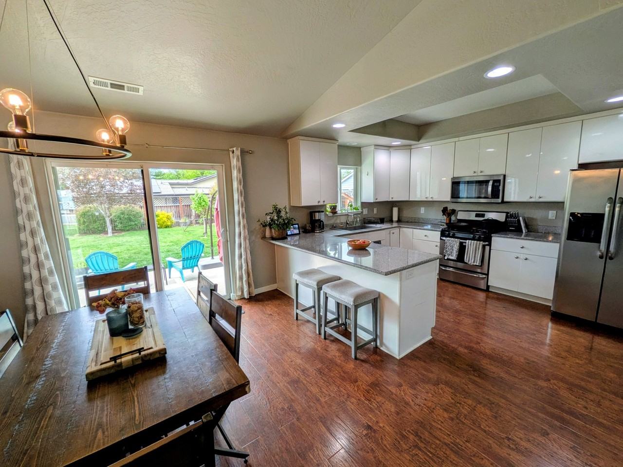 3003 Cheltenham Way - Photo 4 of 20