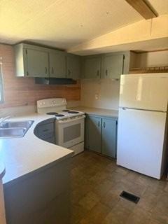 7421 R H Rd - Photo 3 of 10