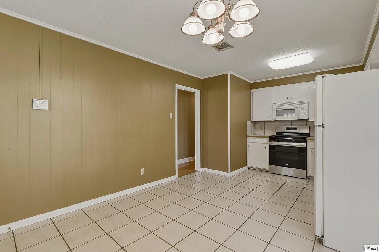 128 Davis Ln - Photo 4 of 17