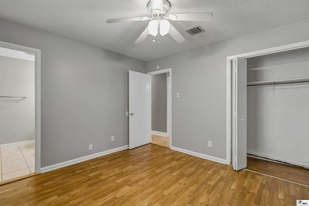 128 Davis Ln - Photo 6 of 17