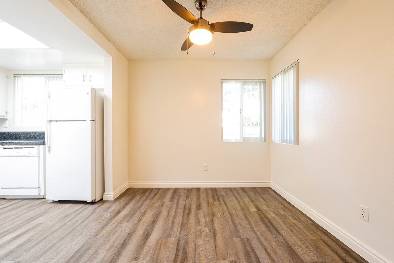 1125 Meadow Lake Dr #05 - Photo 4 of 15