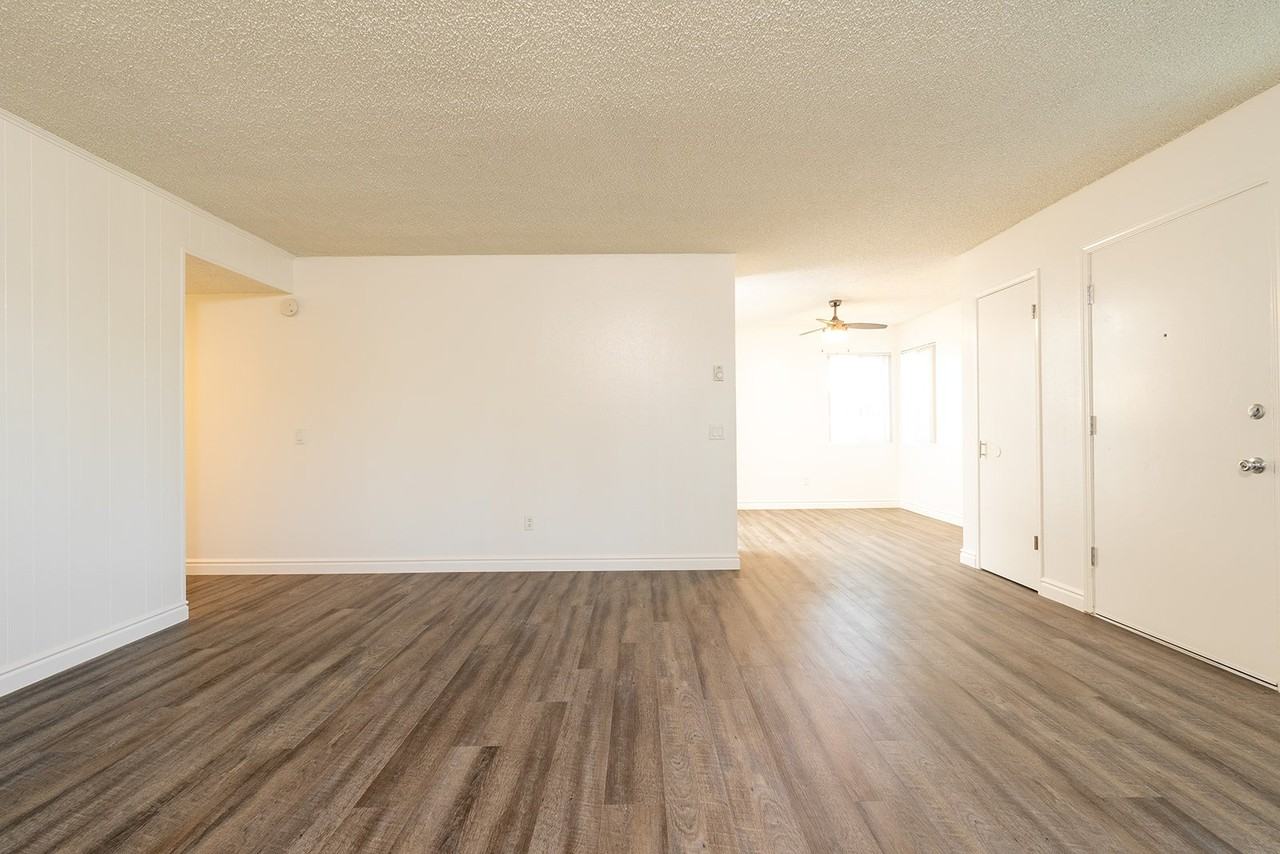 1125 Meadow Lake Dr #05 - Photo 5 of 15
