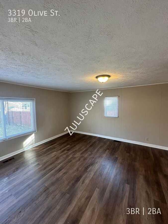 3319 Olive St - Photo 3 of 14