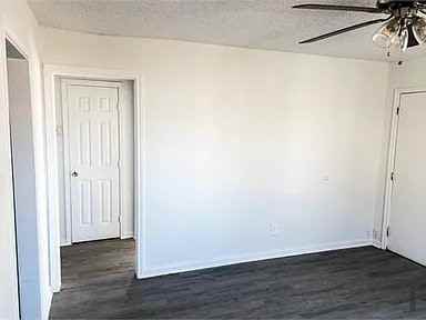 310 N C St - Photo 6 of 9