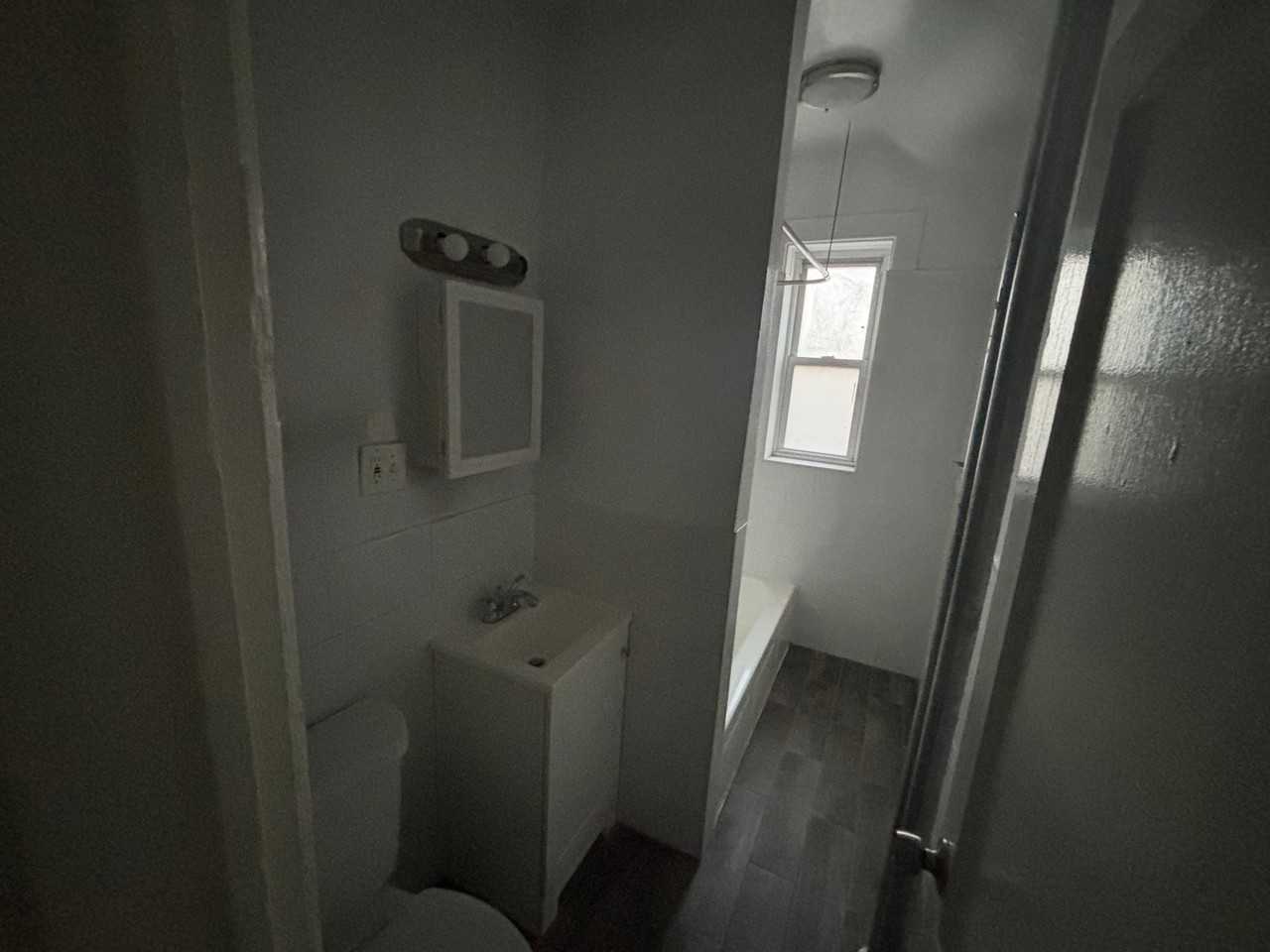125 Corbin Ave - Photo 2 of 6