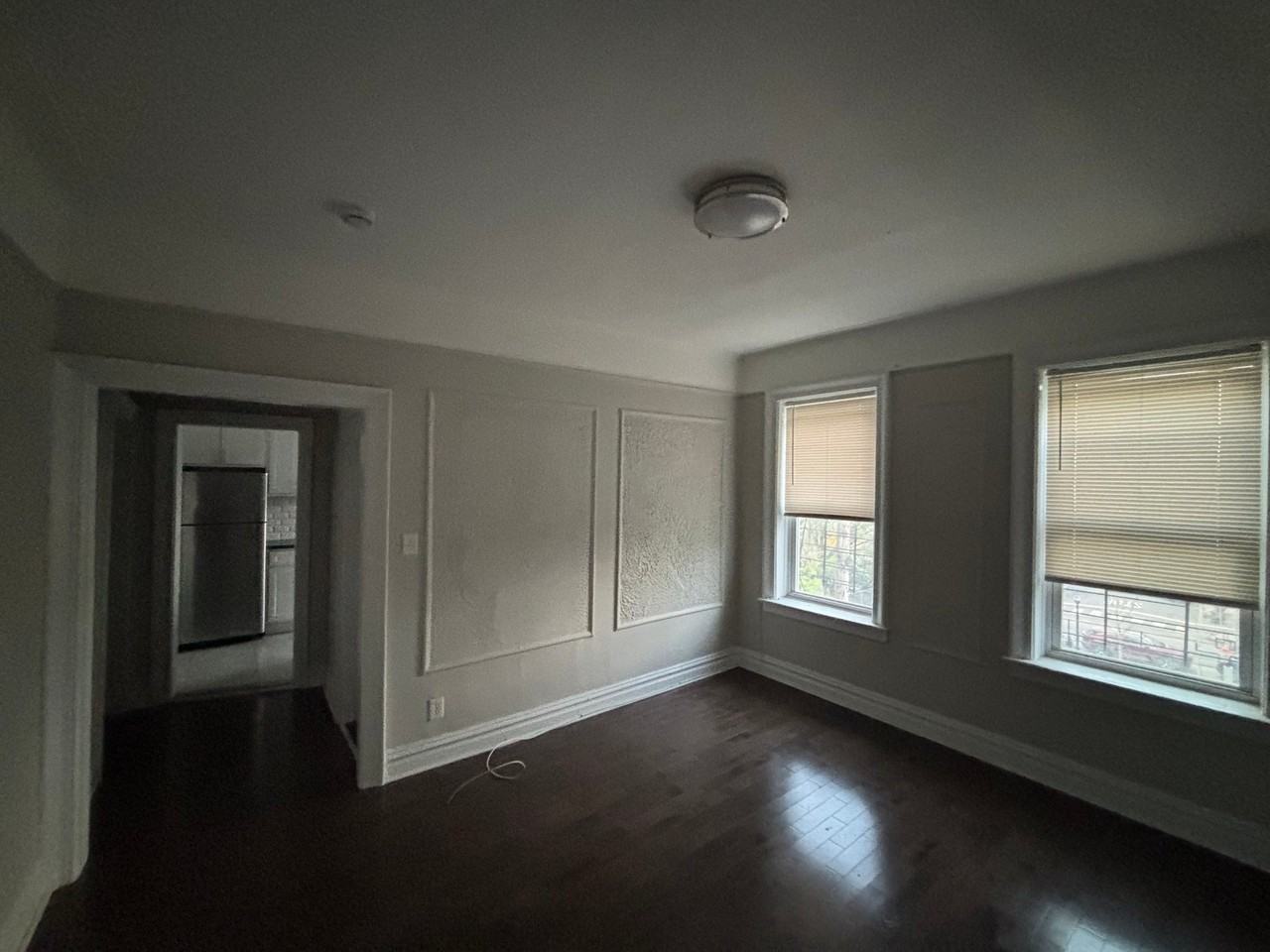 125 Corbin Ave - Photo 3 of 6