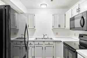 featured image of 607 Avenue F #4