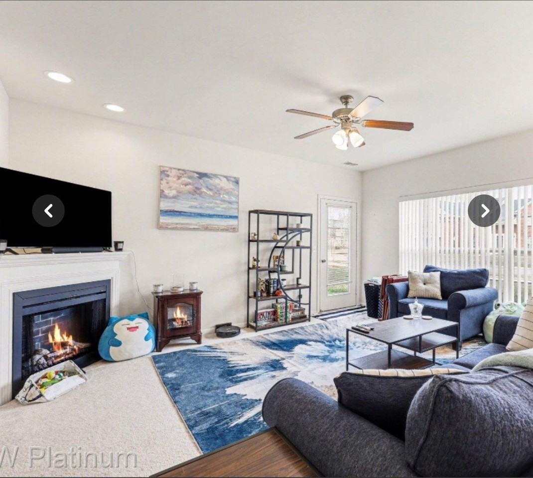 28218 S Pointe Ln - Photo 3 of 10