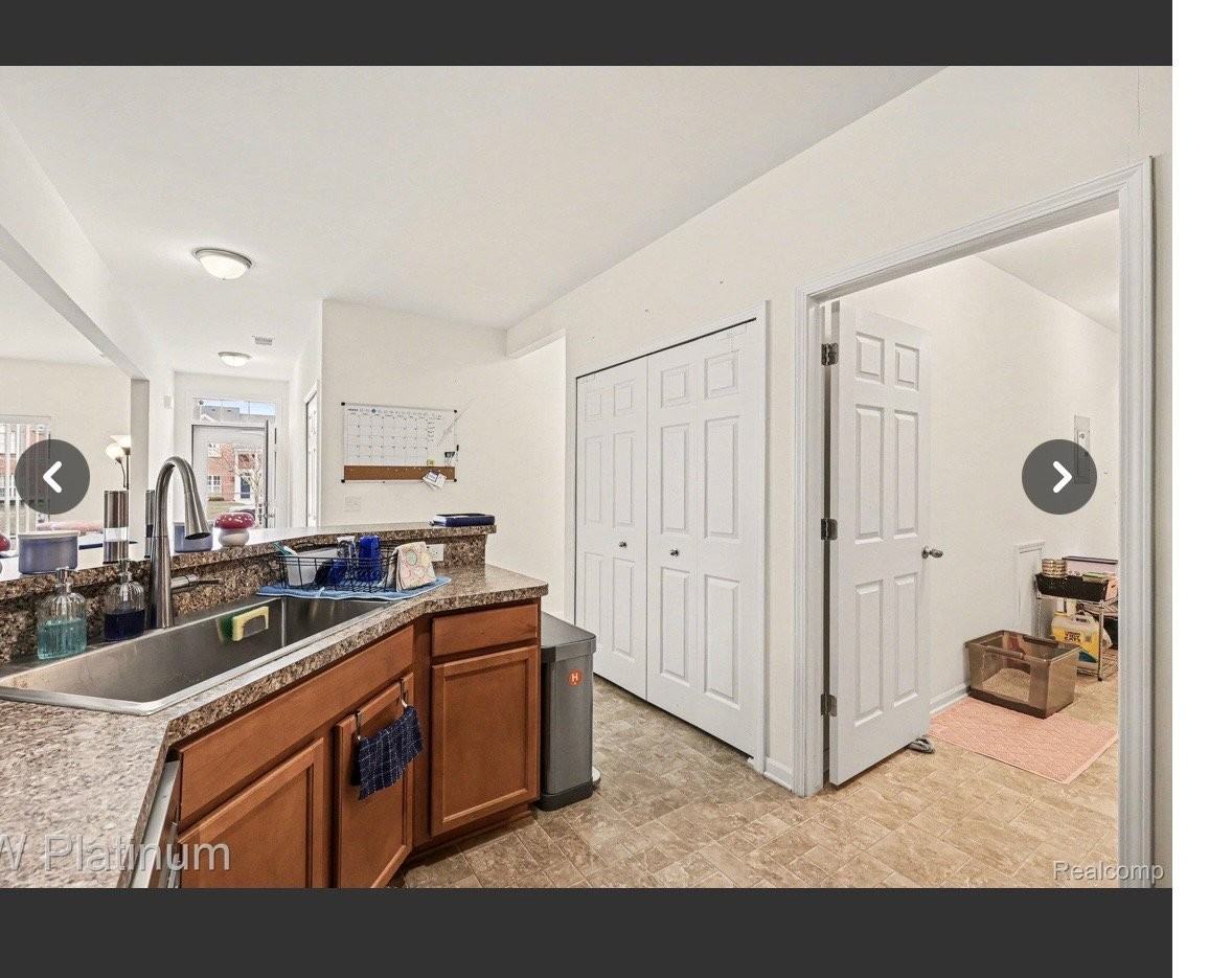 28218 S Pointe Ln - Photo 7 of 10