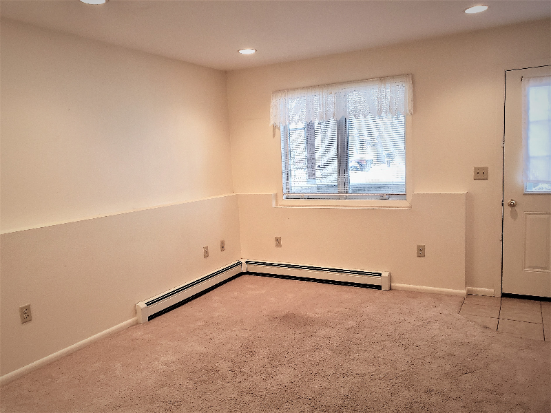1319 Walnut St - Photo 3 of 25