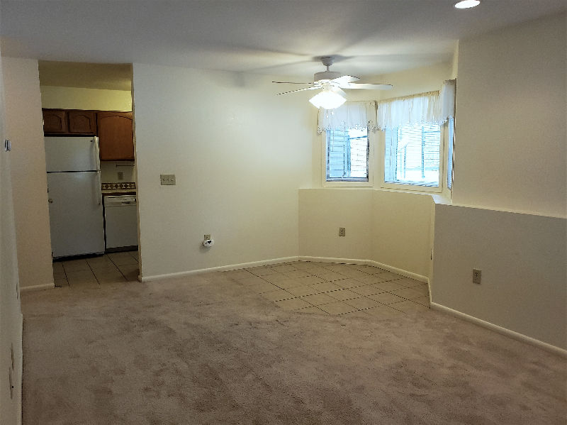 1319 Walnut St - Photo 6 of 25